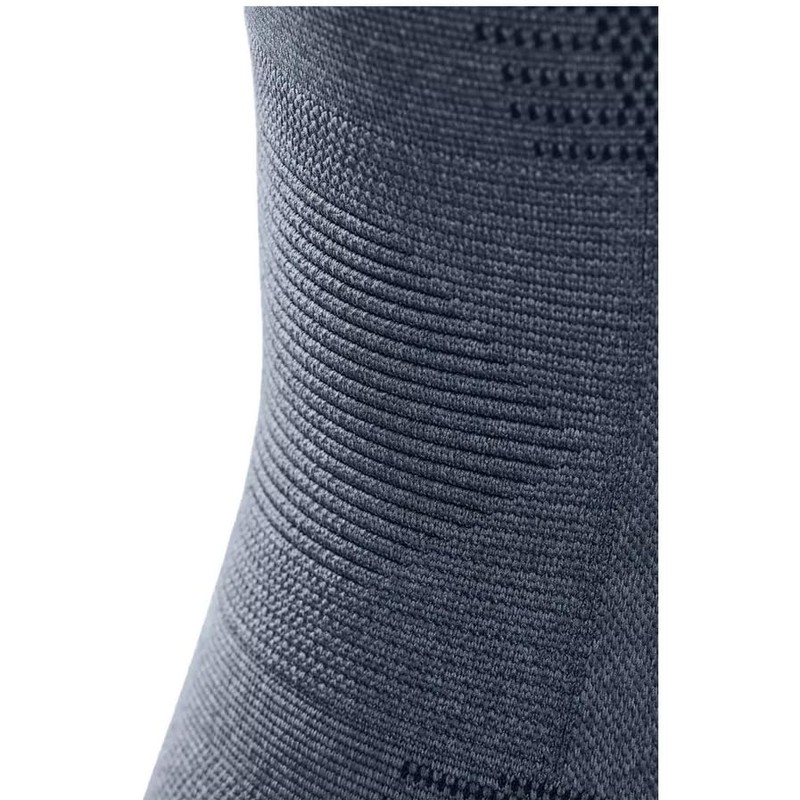 medi Genumedi Unisex Knee Brace, Silver, Size V, Bandage for