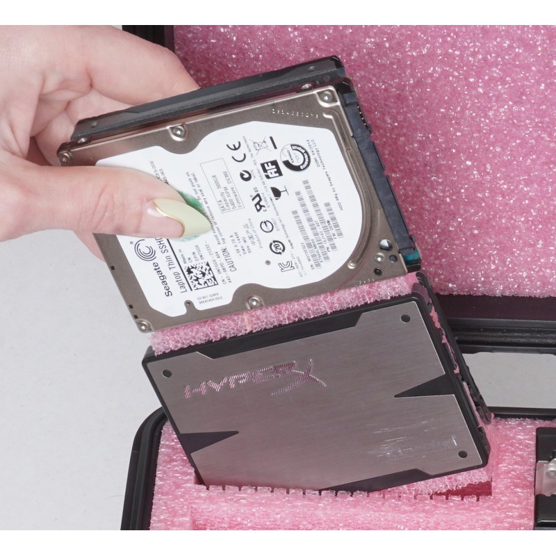 Case Club Anti-Static, Data-Safe Medium HDD & SSD Internal Drive