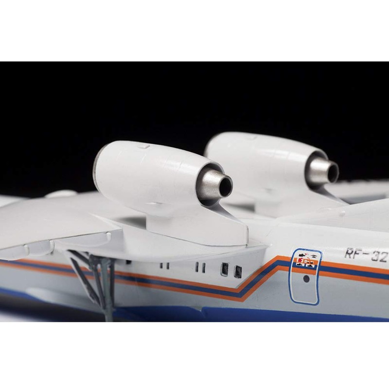 Zvezda 530007034 Vehicle 1:144 Beriev Be-200 ES Multi Role Amph,