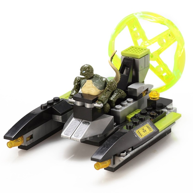 Mega Bloks Lizard Man Sewer Speeder