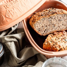 Romertopf Clay Roaster | Non-Stick Dutch Oven | Health Pot Cooking | Clay Baker | Versatile Cooking Vessel - 1.6 Quarts (1.5 Liters) for up to 2 people