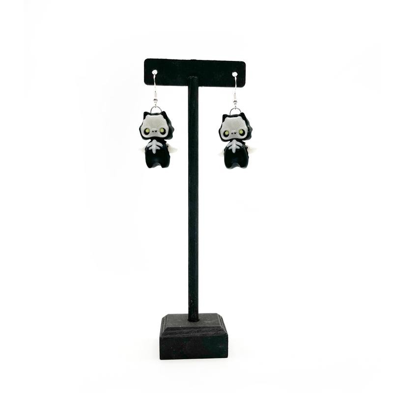 Pixie Earrings – Lightweight 3D Printed earrings for fantasy fans:_Axolotl