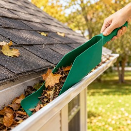 Flexible Gutter Cleaning Scoop – Roof Gutter Leaf & Debris Remover for Eaves and Garden