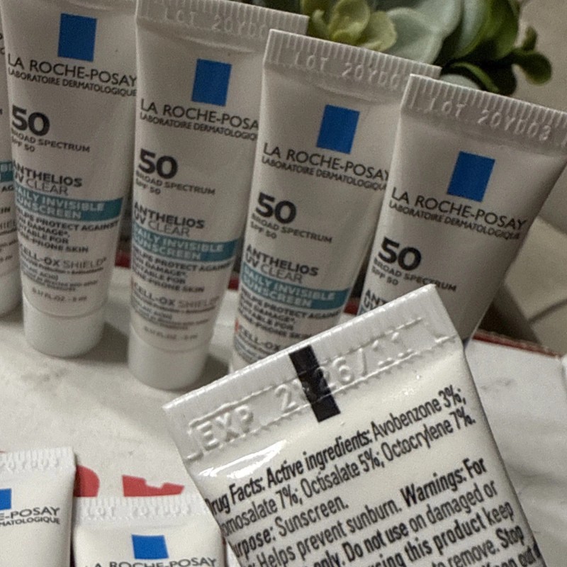 La Roche-Posay 10 La Roche Posay Anthelios UV Clear Daily