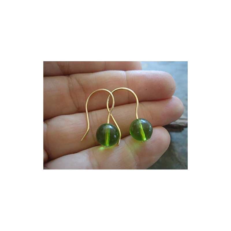 ★ Gold hook and green glass ★ Earrings