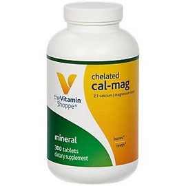 The Vitamin Shoppe Chelated CalMag, 2:1 Calcium Magnesium Ratio, Supports Bone Teeth (300 Tablets)