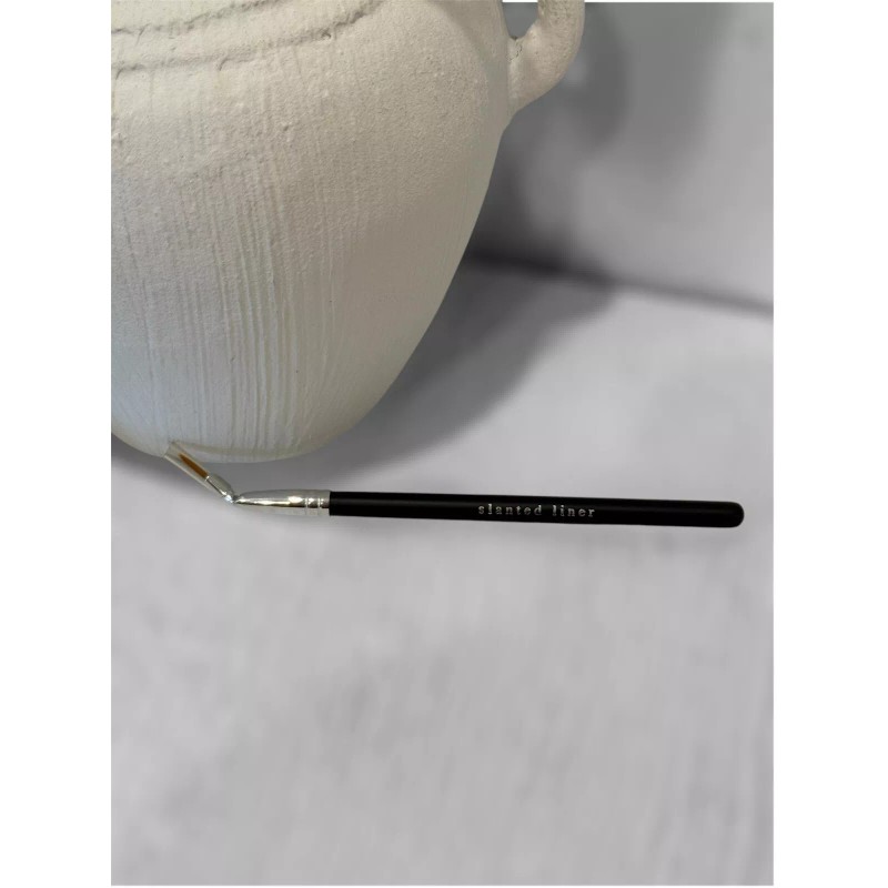 bareMinerals Bare Escentuals Slanted liner Brush NEW