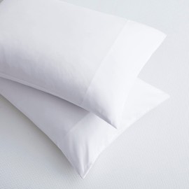 NookZuzu Ultra Soft 1800 Thread Microfiber Pillow Cases Pillowcases with Envelope Closure White Set of 2 King Size 20 x36 Wrinkle, Fade and Microfiber Resistant Pillowcases