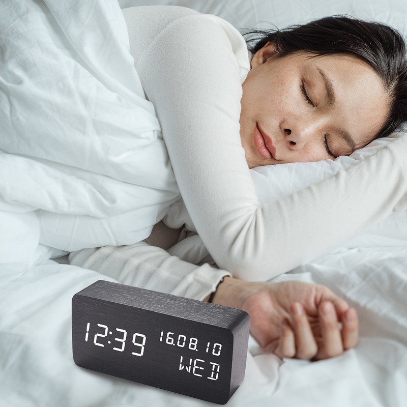 Desk Wooden Alarm Clock with Voice Control Date Temperature Adjustable