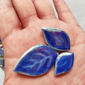 500g Random Iridescent Leaves Ceramics Mosaic Tiles,Making Creative 3 Size Ceramic Mosaic Pieces for DIY Craft,Flowerpots, Vases, Cups, Garden Decor Mosaic Making Supplies (Navy Blue)