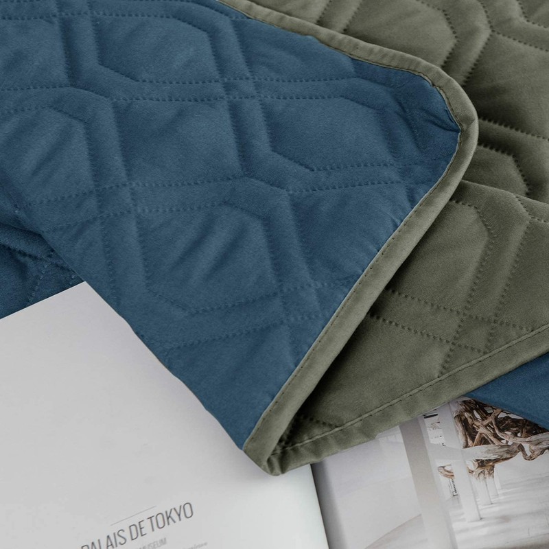Ameritex Waterproof Dog Bed Cover Pet Blanket for Furniture Bed