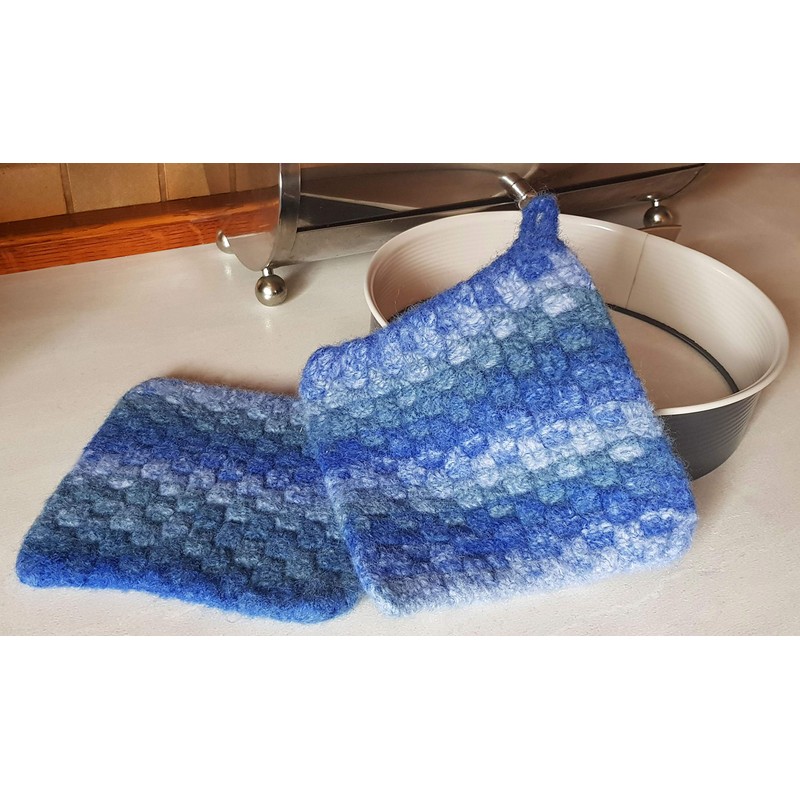 2 x 50 g Gründl Felt Wool with Instructions for