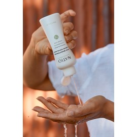 Natio Australia Skin Brightening Liquid Exfoliant 200ml - Gentle Daily AHA & BHA Liquid Exfoliant - Salicylic Acid Glycolic Acid & Hyaluronate - For Blackheads, Pores and Fine Lines - Made in Australia