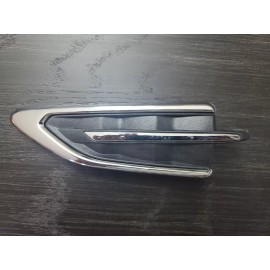 Ford Left Drivers Fender Grille molding plate  2017  2019 Ford Escape GJ5Z16228AB