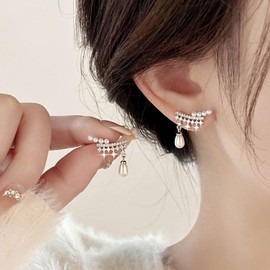 Yheakne Vintage Crystal Pearl Ear Climber Earrings Silver Rhinestone Pearl Teardrop Earrings Cz Pearl Ear Crawler Earrings Teardrop Pearl Dangle Earrings Jewelry for Women
