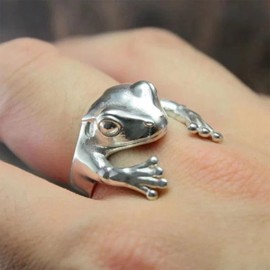 Yienate Silver Frog Ring Vintage Open Frog Finger Band Statement Charm Animal Ring Gift for Women Girls