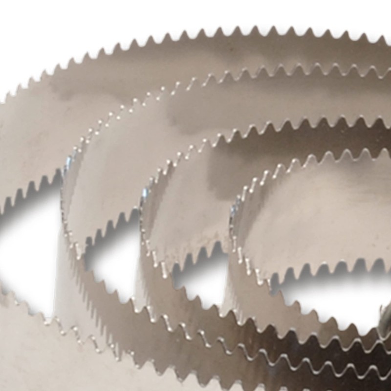 Federstriegel, schwarz