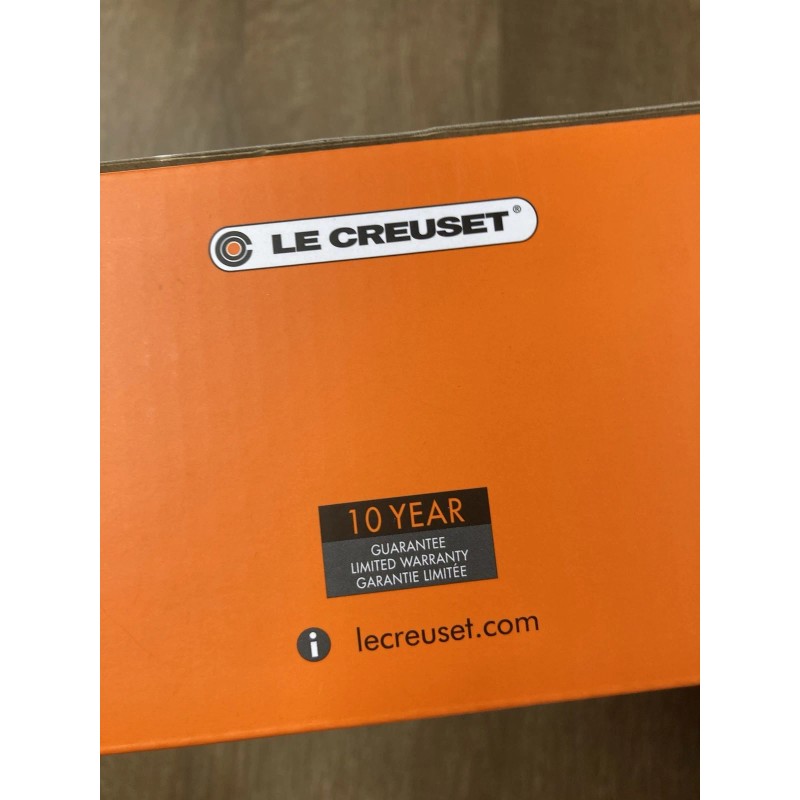 Le Creuset Lotus "Vapeur" LE CREUSET 8" Stoneware Wok Dish