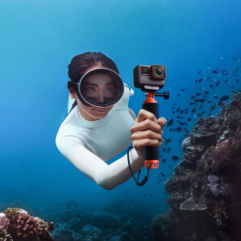 Insta360 Floating Hand Grip Buoyancy Mount with Non-Slip Handle for