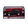 Maisto VW Golf R32 Model Car 1:24 Scale Moving Doors
