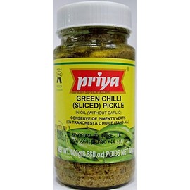 Priya Green Chilli (Sliced) Pickle in Oil (Without Garlic) - 8.88fl oz