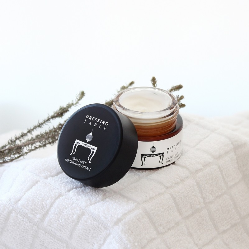 Skin's first nourishing cream [Camellia Cream] Soothing elasticity moist cream