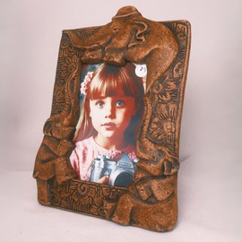 The Crowned Guardian - DARUNITA HomeDeCor - Elephant Picture Frame 4 x 6 | Handmade Recycled Sawdust Frame | Sustainable 3D Elephant Photo Frame Décor for Wall & Tabletop | 9.5 x 7 inches | Made in Thailand