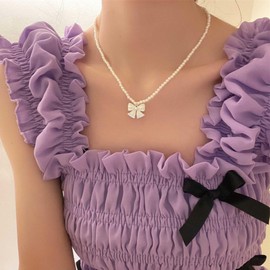 Yienate Boho Pearl Choker Necklaces Gold Vintage Pearl Necklace Minimalist Bow Pendant Necklace Petite Bridal White Imitation Pearl Beads Chain Bow Necklace Jewellery for Women, Zinc, No Gemstone