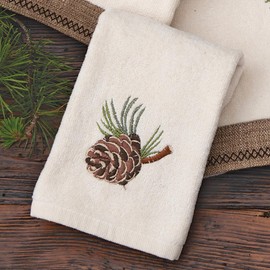 BLACK FOREST DECOR Pinecone Ridge Fingertip Towel