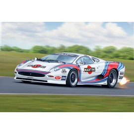 Italeri 3669 1:24 Jaguar XJ 220 Race Car - Model Kit, Standing Model Building, Crafts, Hobby, Gluing, Plastic Kit, Car Kit, Car Model 1:24, Moulded Colour