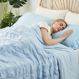 Cozy Bliss Cooling Comforter Queen Size Seersucker Plaid, Q-Max 0.4 Reversible Lightweight Cooling Blanket, Breathable Silk Smooth Summer Bedding Quilt for Hot Sleepers Night Sweats Blue