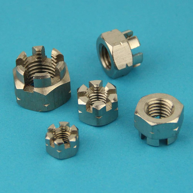 Eisenwaren2000 | M5 Crown Nuts (Pack of 5) - Locking