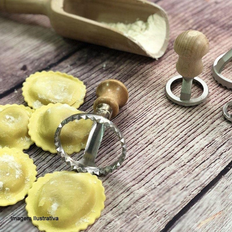 Eppicotispai Aluminum Round Ravioli Stamp with Beechwood Handle, 3-Inch