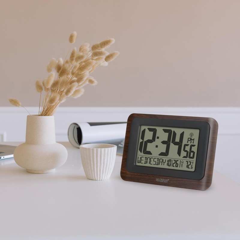 La Crosse Technology 513-17907-INT Digital Atomic Clock with Temperature -