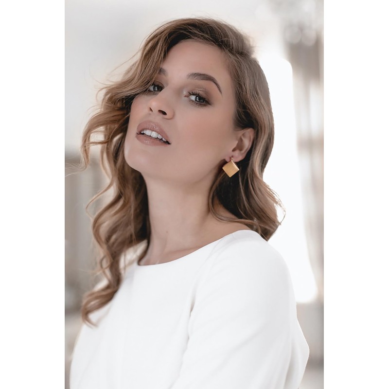 INNERDIVA Cute Square Brushed Drop Earrings 18K Gold Plated Geometric