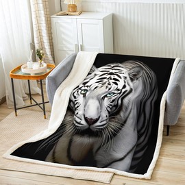 Women Tiger Fleece Blanket for Sofa Couch Black White Wild Animal Sherpa Throw Blanket Decorative Wildlife Style Plush Blanket Safari Cat Print Fuzzy Blanket Throw 50"x60" Flannel Blanket