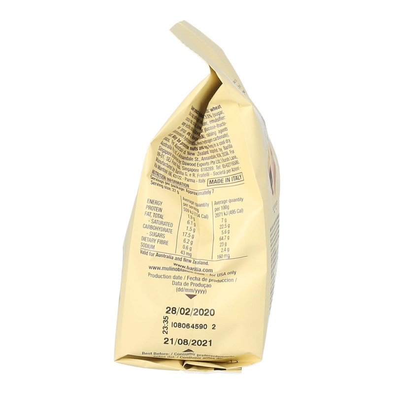 Mulino Bianco Cuoricini Shortbread Heart Cookies With Chocolate Chips -