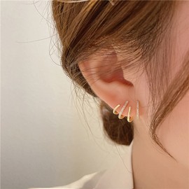Claw Earring Cuff Zircon Needle Stud Ear Cuffs Gold Claw Earrings for Women Dainty Minimalist Huggie Ear Wrap Piercing Stud Earrings