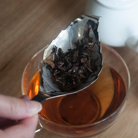 Tea Strainers For Loose Tea Mesh Tea Strainer Tea Strainer Stainless Steel Reusable Leaf Shape Tea Infuser Loose Leaf Tea Strainer Tea Filter Mesh Tea Infuser Leaf Shaped Tea Strainer Cute (Silver)