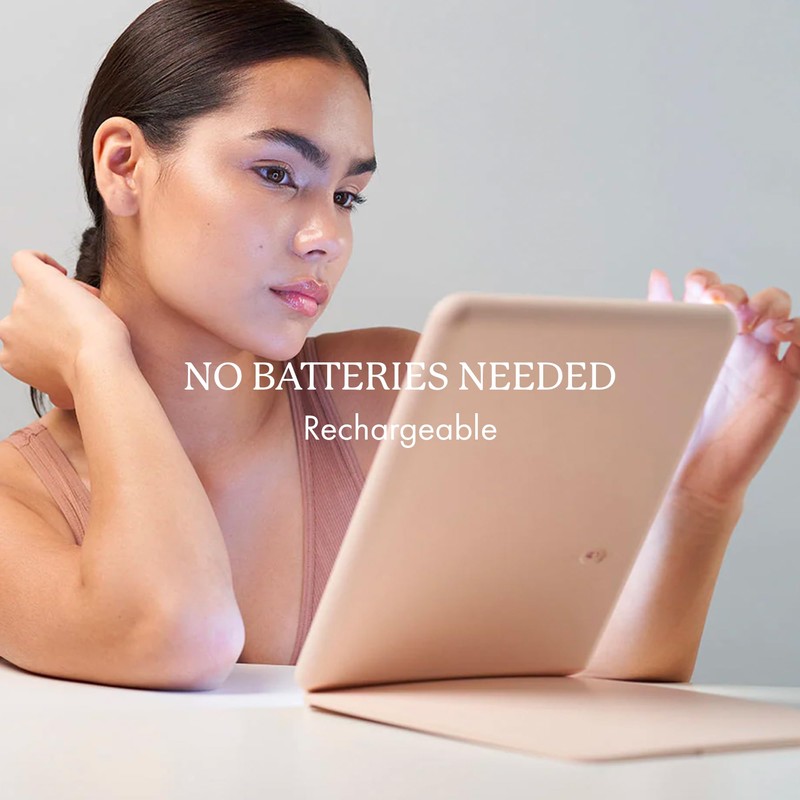 Vanity Planet Handheld Makeup Mirror with Lights, Pose 2.0 (Blush)