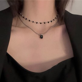 Aneneiceera Boho Layered Rhinestone Necklace Black Beads Choker Silver Chain Black Crystal Pendant Necklace Multi-Layered Shining Rhinestone Necklace Minimalist Necklace Jewelry for Women