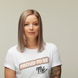 essence Pretty Natural Hydrating Foundation Make Up with Hyaluronic + Aloe Vera No. 070 Warm Cashew Nude Moisturising Radiant Fresh Matte Vegan Oil Free Alcohol Free 30 ml