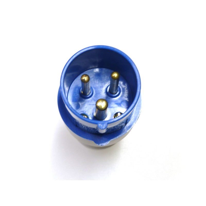 Knightsbridge INAV006 240 V IP44 16 A Plug, Blue