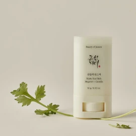 Beauty of Joseon Matte Sun Stick: Mugwort + Camellia SPF50+ PA++++ 18g – Protector Solar en Barra con Acabado Mate para Control de Sebo