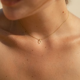 Made by Nami Minimalist necklaces with pendant, subtle women's stainless steel necklace with strong lobster clasp, choker chain women and girls, filigree link chain, Stainless Steel