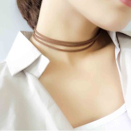 Yheakne Boho Layered Leather Choker Necklace Brown Suede Choker Necklace Short Velvet Necklaces Punk Vintage Necklace Jewelry for Women (Brown)