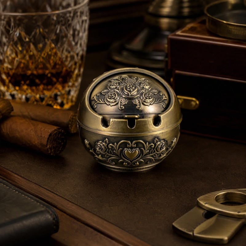 Creative Ashtray with Lid Portable Small Round Ash Tray for