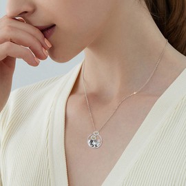 URONE Skull Necklace Sterling Silver Skull Daisy Pendant Necklace Gothic Skull Jewellery Gifts for Women