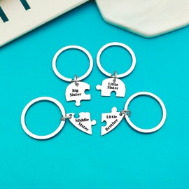 Xiahuyu Sister and Brother Gifts Keychain 4pcs for Big Sister Middle Sister Little Sister Little Brother Matching Keychain Set Christmas Birthday Gifts Sibling Gifts for Sister and Brother