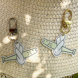 I agree to third-party provision for delivery of feng shui props for gifts, pollock amulet lucky key ring, pollack amulet fish key ring, etc. / 액막이명태 행운키링 명태 액막이 물고기 키링 선물용 풍수소품 배송을 위한 제3자 제공에 동의합니다